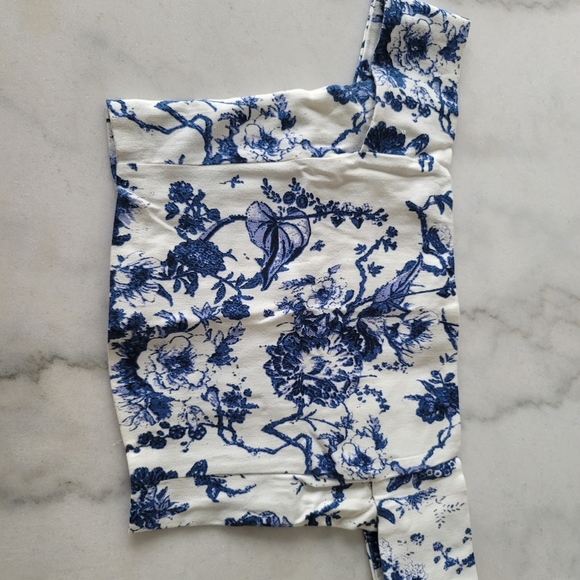 Blue off the shoulder crop top - Picture 2 of 4